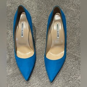 Manolo Blahnik Vibrant Turquoise Suede BB Heels